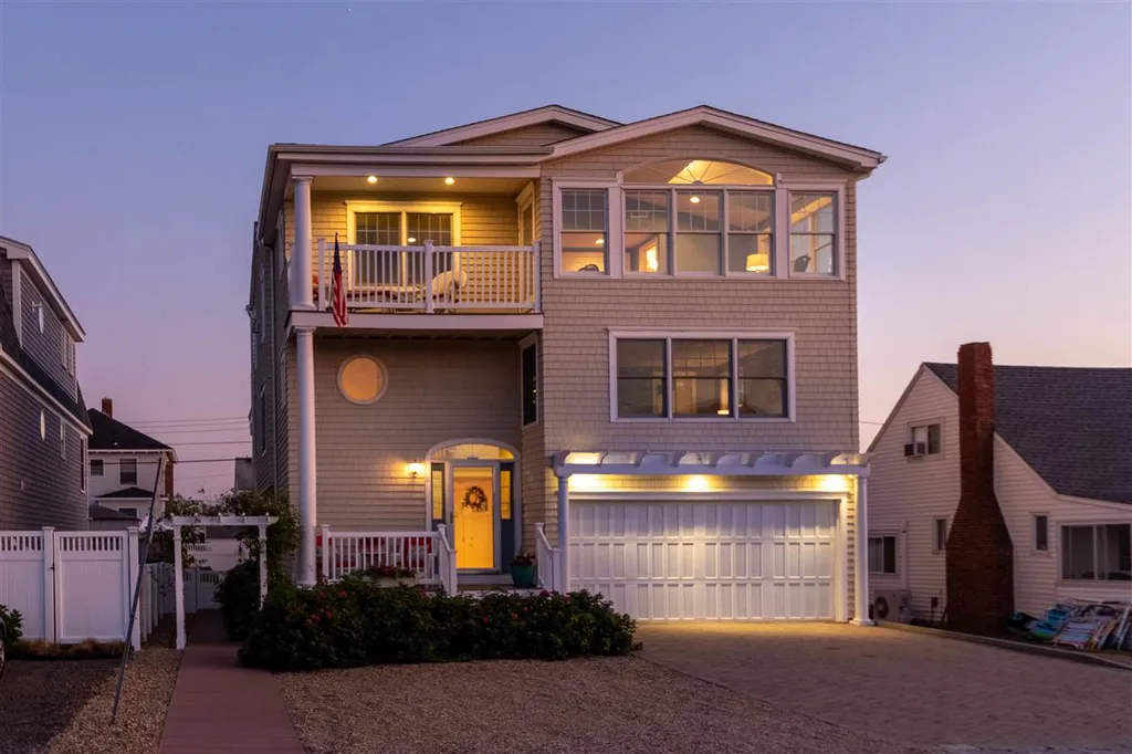 11 Chelmsford Street Seabrook NH 03874