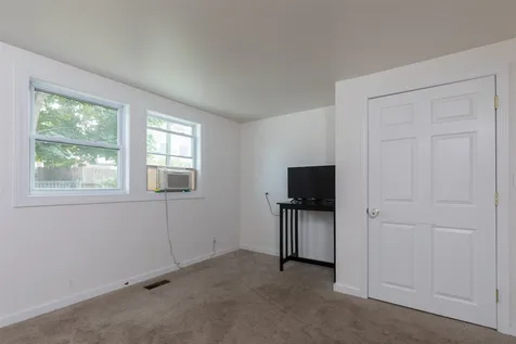 133 Porpoise Way Portsmouth NH 03801