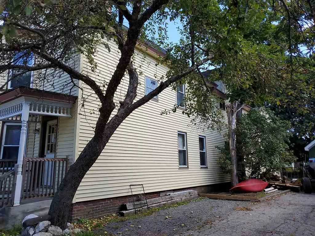 20 Court Street Newport NH 03773