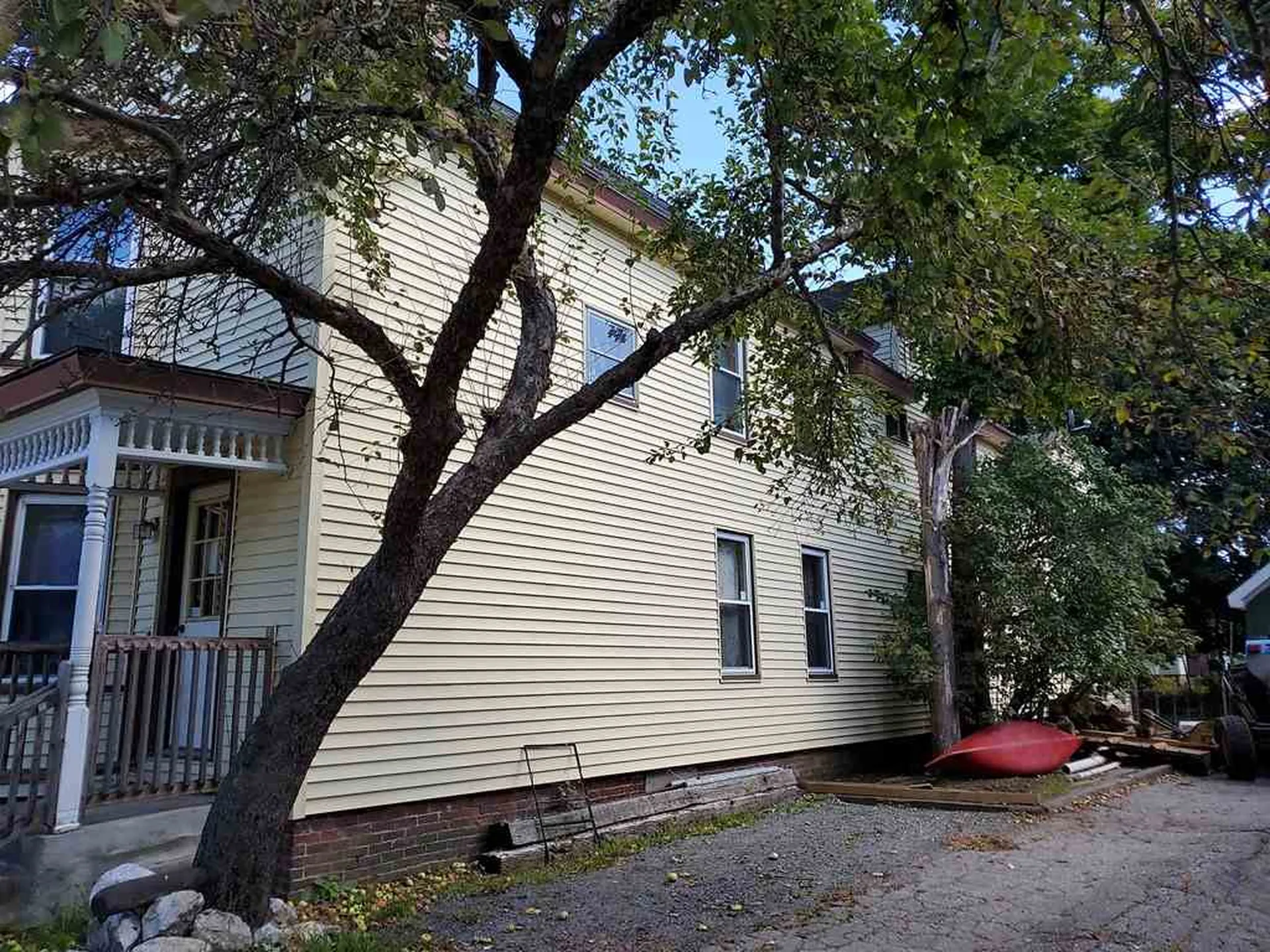 20 Court Street Newport NH 03773