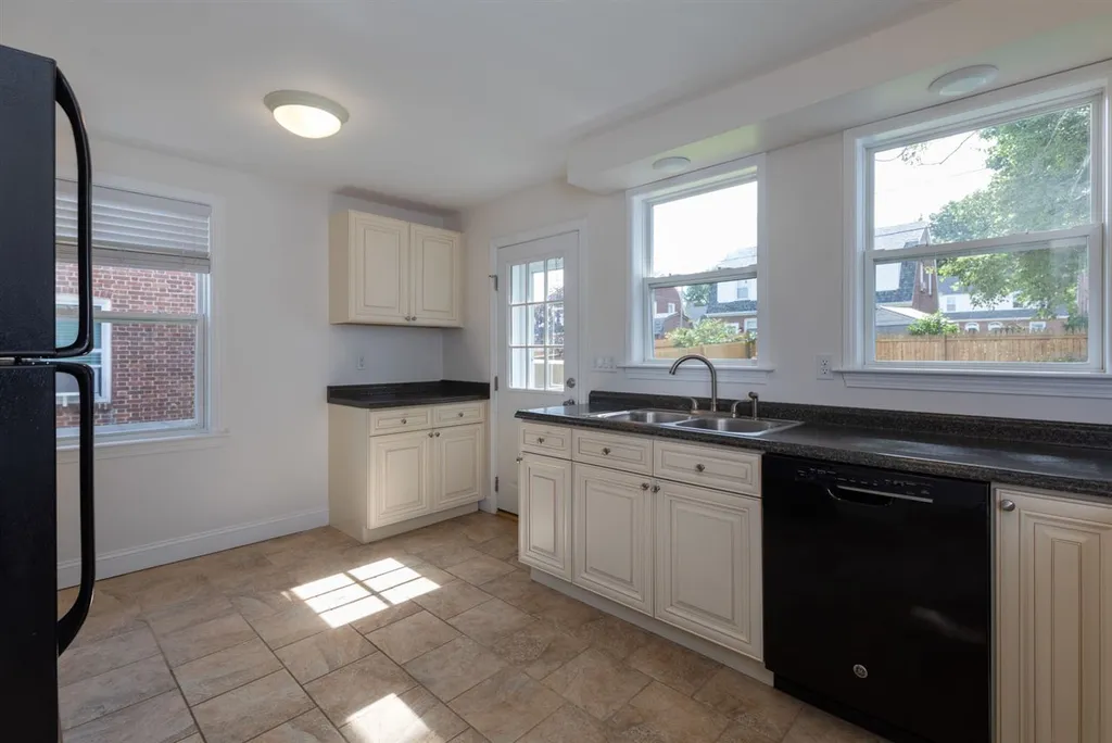 131 Porpoise Way Portsmouth NH 03801