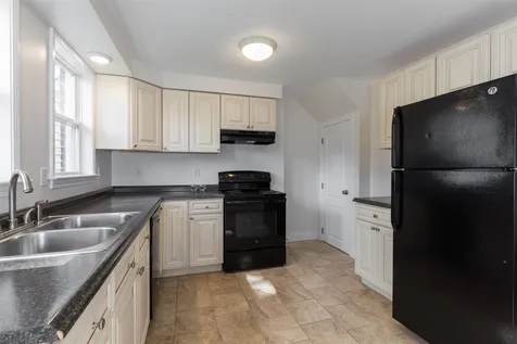 131 Porpoise Way Portsmouth NH 03801