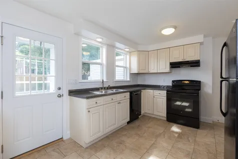 131 Porpoise Way Portsmouth NH 03801