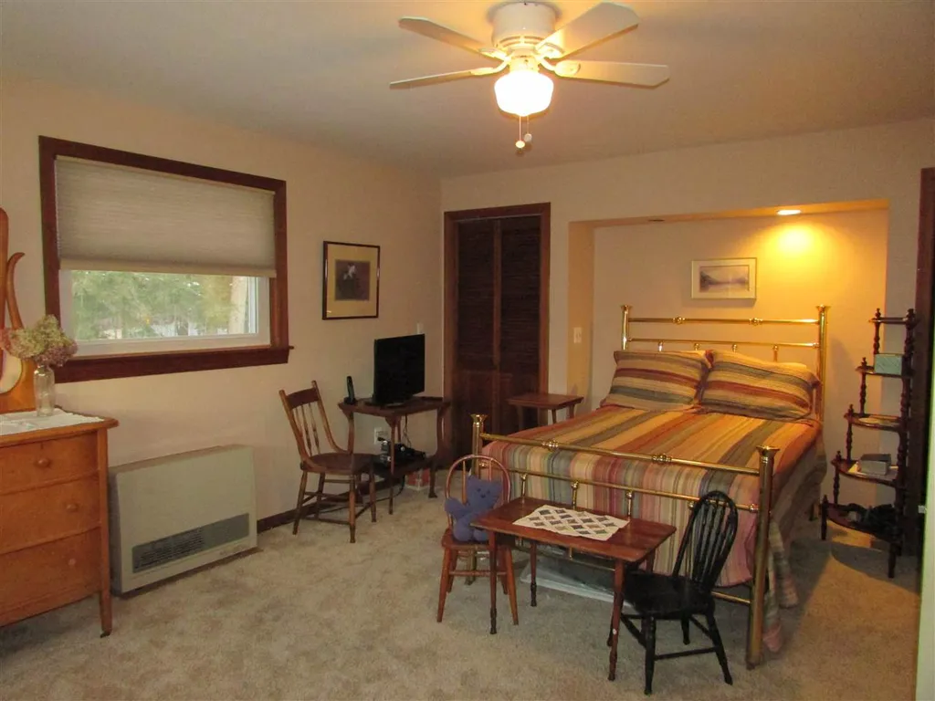 16 Gould Road Canaan NH 03741