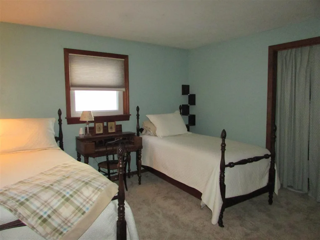 16 Gould Road Canaan NH 03741