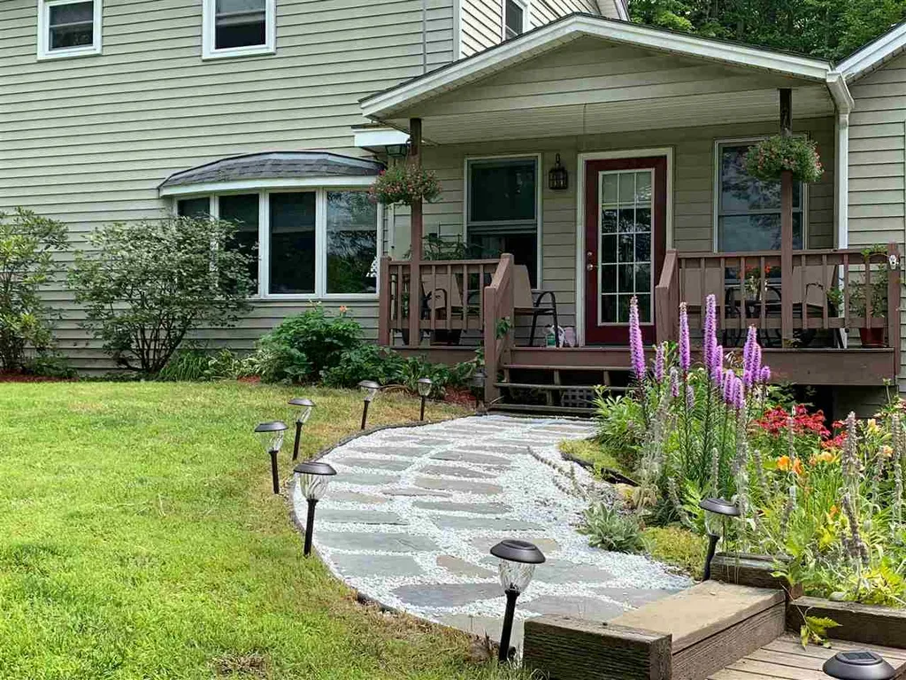 16 Gould Road Canaan NH 03741