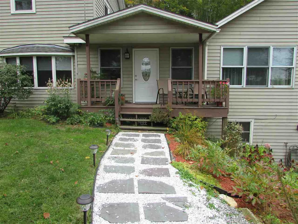 16 Gould Road Canaan NH 03741