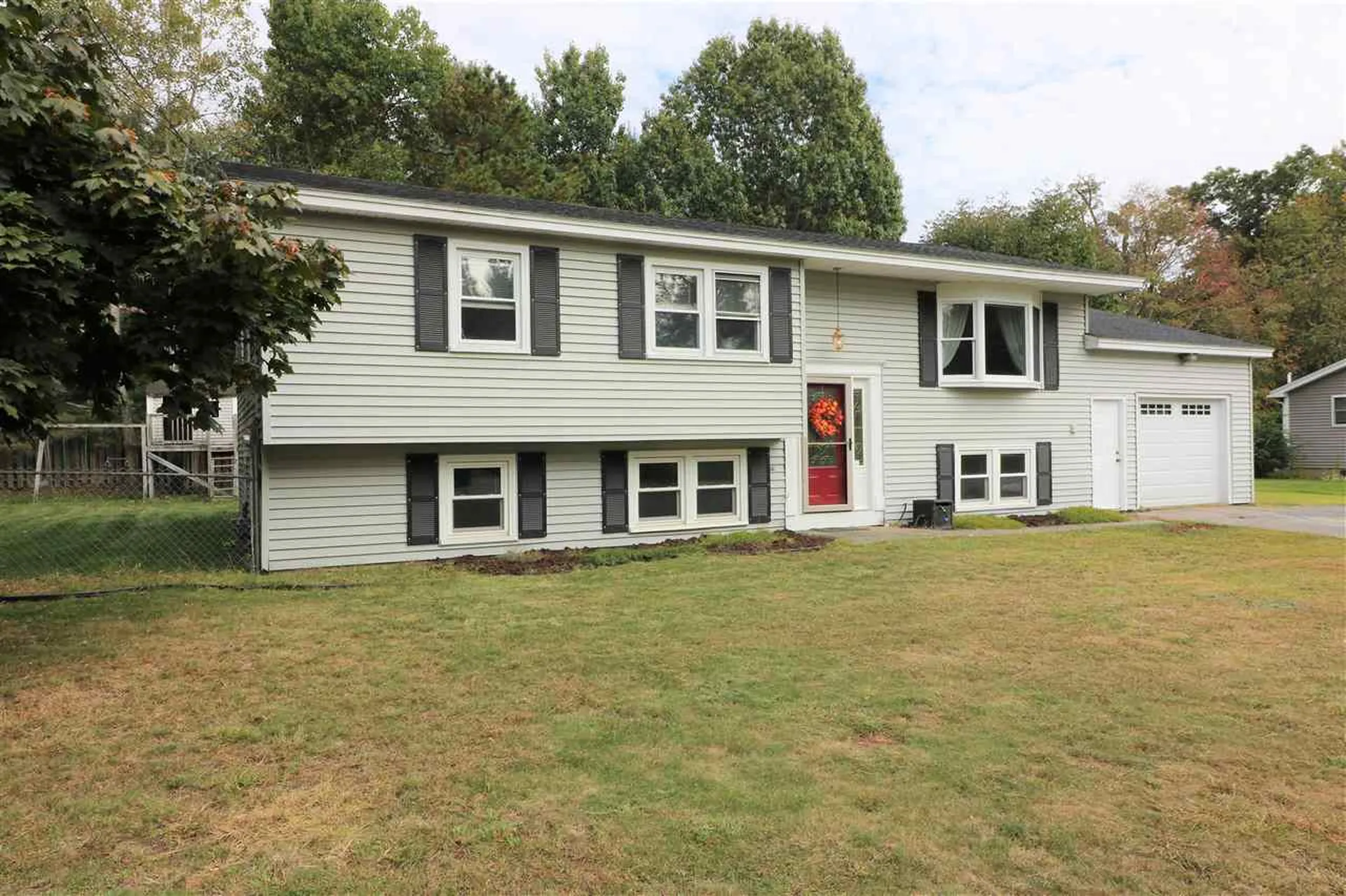 10 Cheshire Street Nashua NH 03063