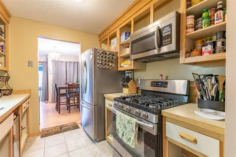 9 Blackstone Drive Nashua NH 03063