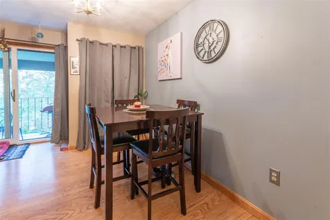 9 Blackstone Drive Nashua NH 03063