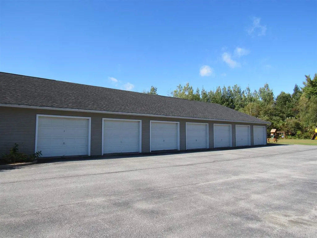 43 Colonial Road Fairfax VT 05454