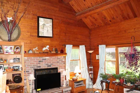 159 Sugar House Road Dummerston VT 05301