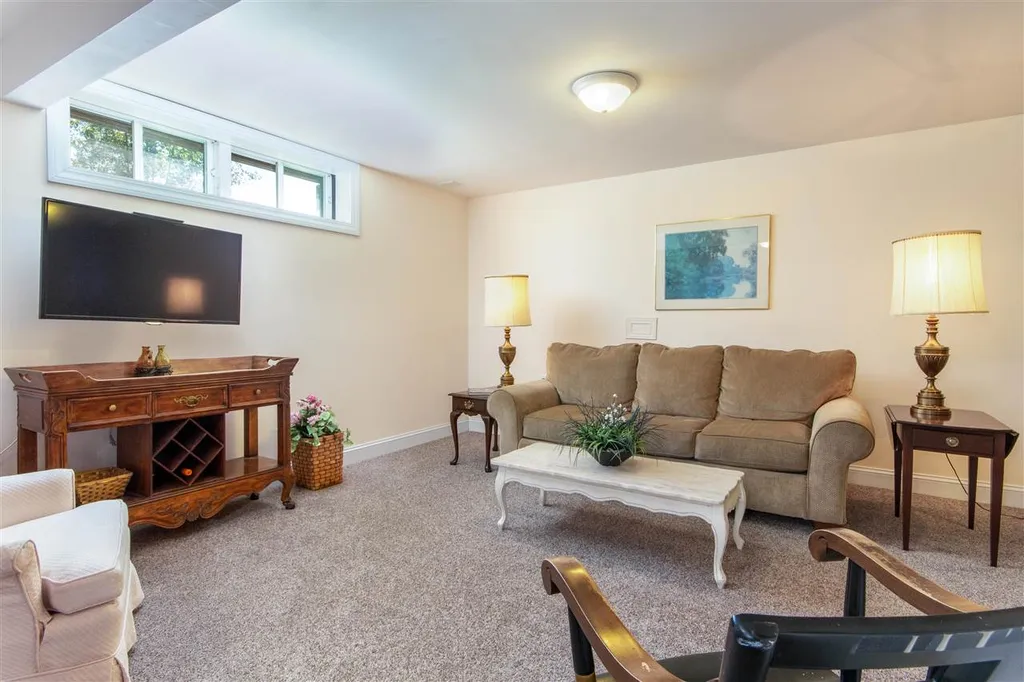 257 Upper Meadow Lane Charlotte VT 05445