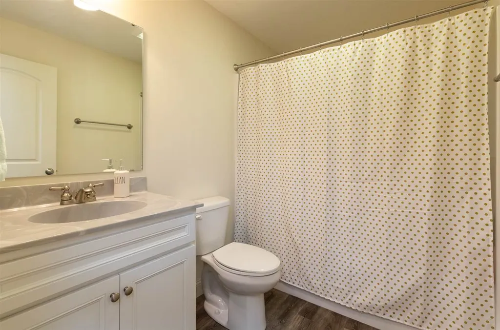 23 Stevens Court Atkinson NH 03811