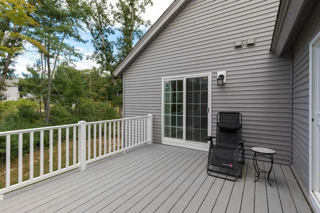 23 Stevens Court Atkinson NH 03811