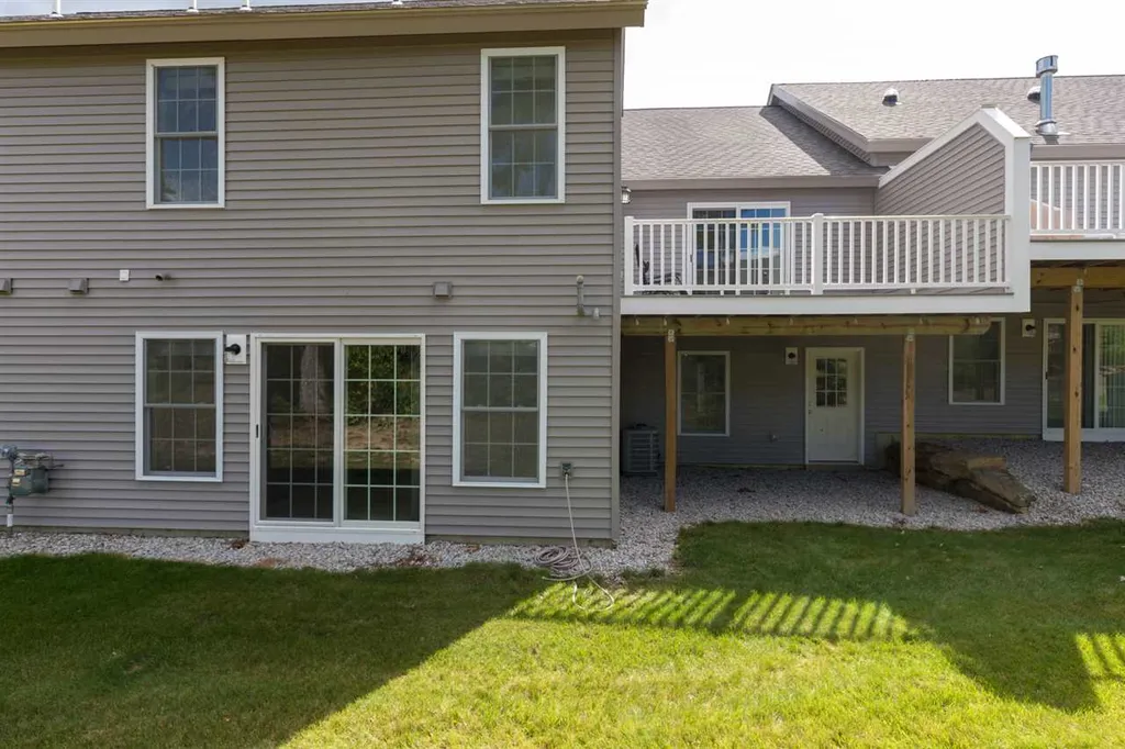 23 Stevens Court Atkinson NH 03811