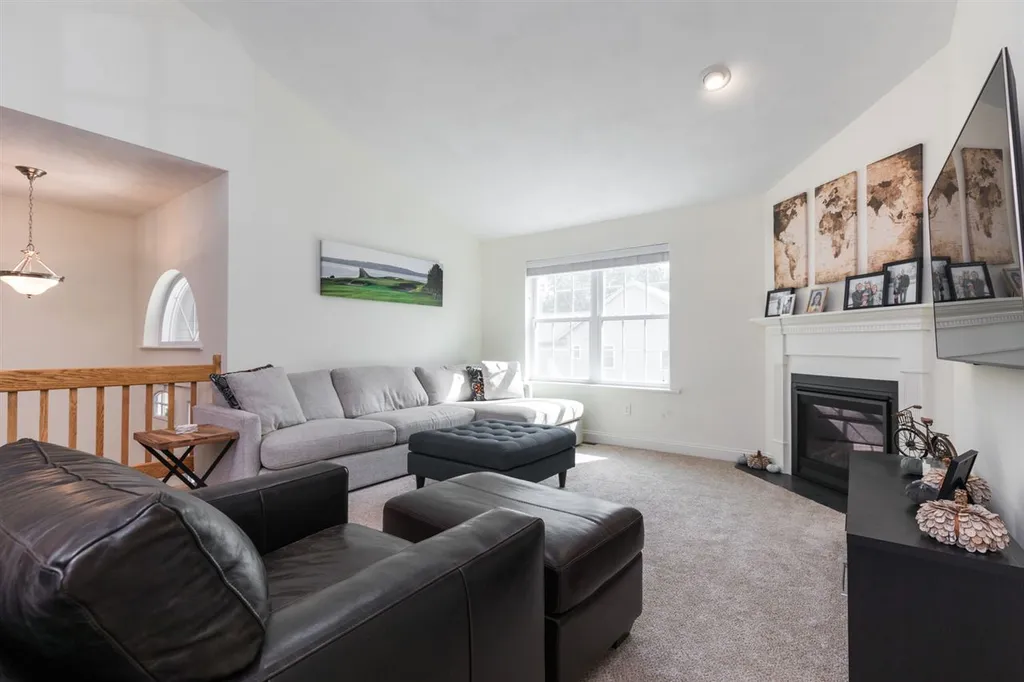23 Stevens Court Atkinson NH 03811
