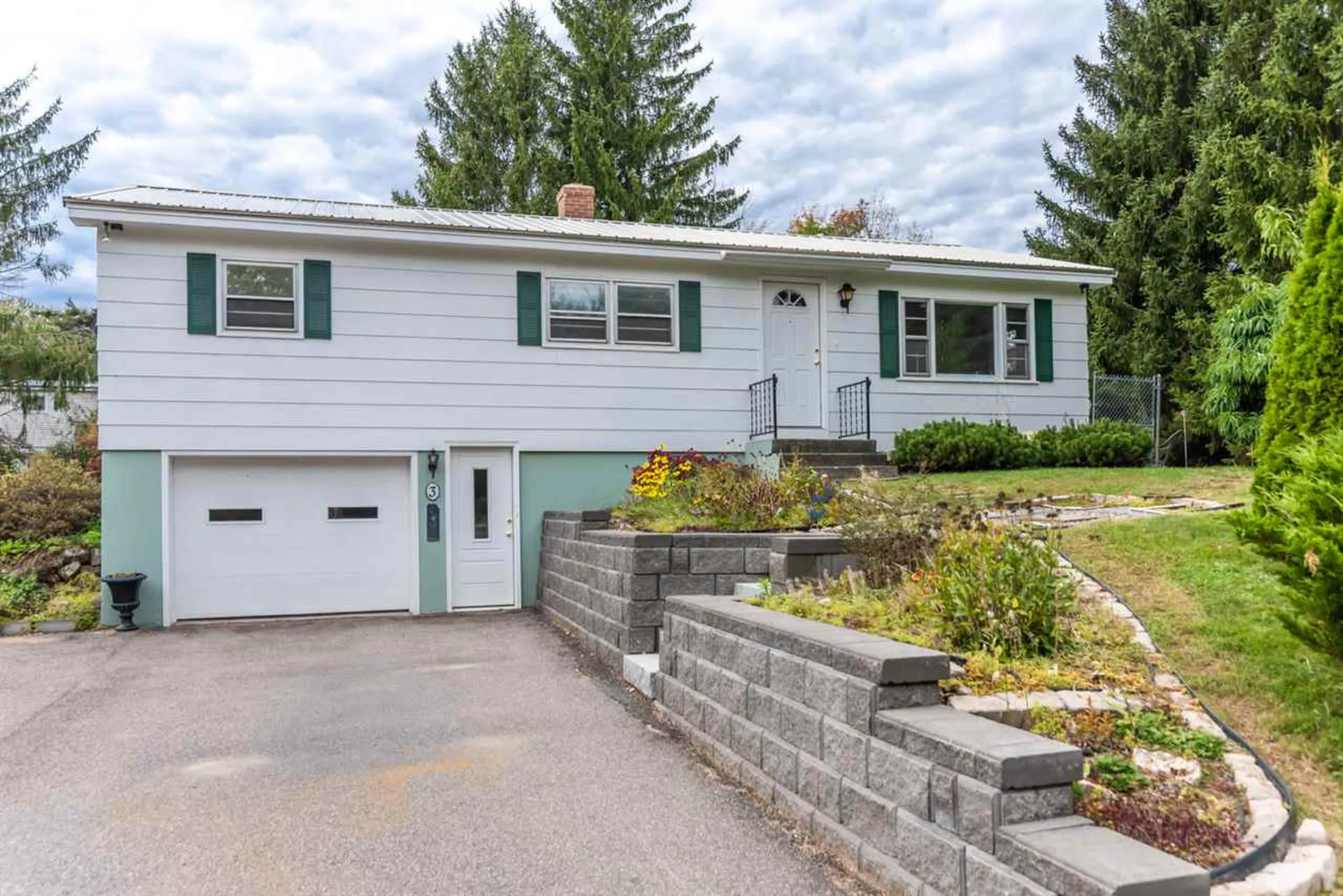 3 Jameson Avenue Gilford NH 03249