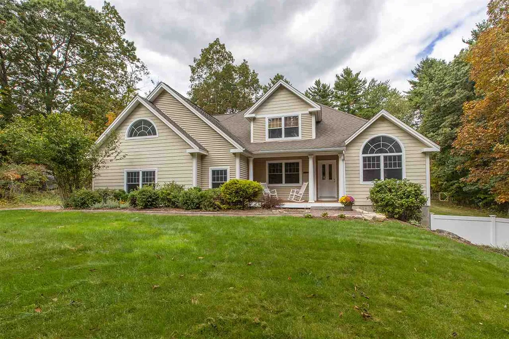 83 Lovering Road North Hampton NH 03862
