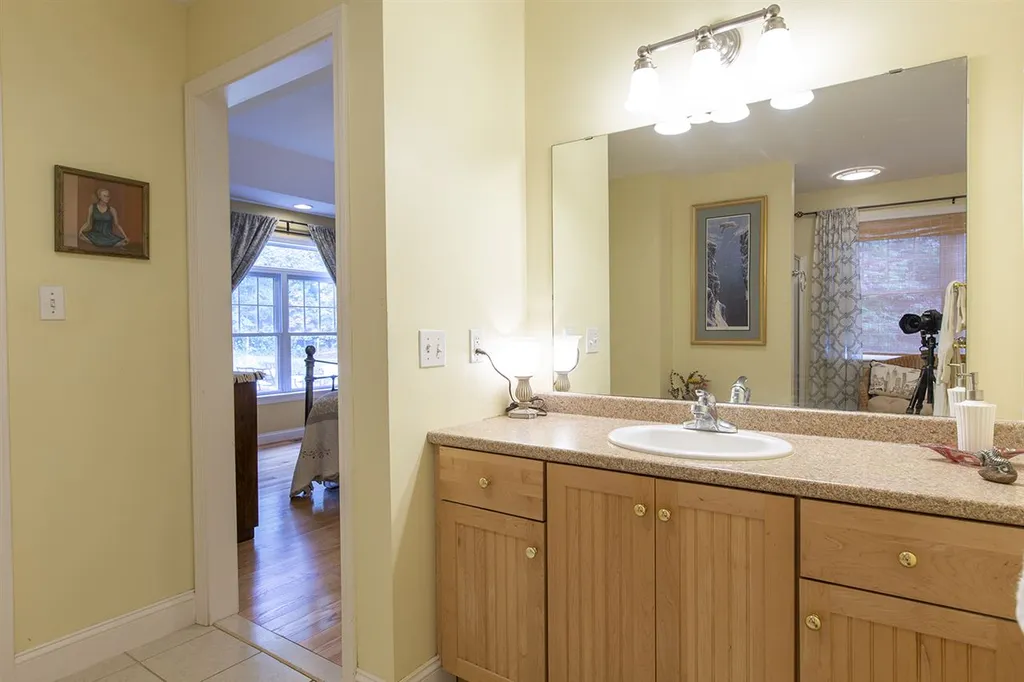 83 Lovering Road North Hampton NH 03862