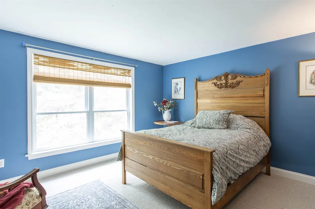 83 Lovering Road North Hampton NH 03862