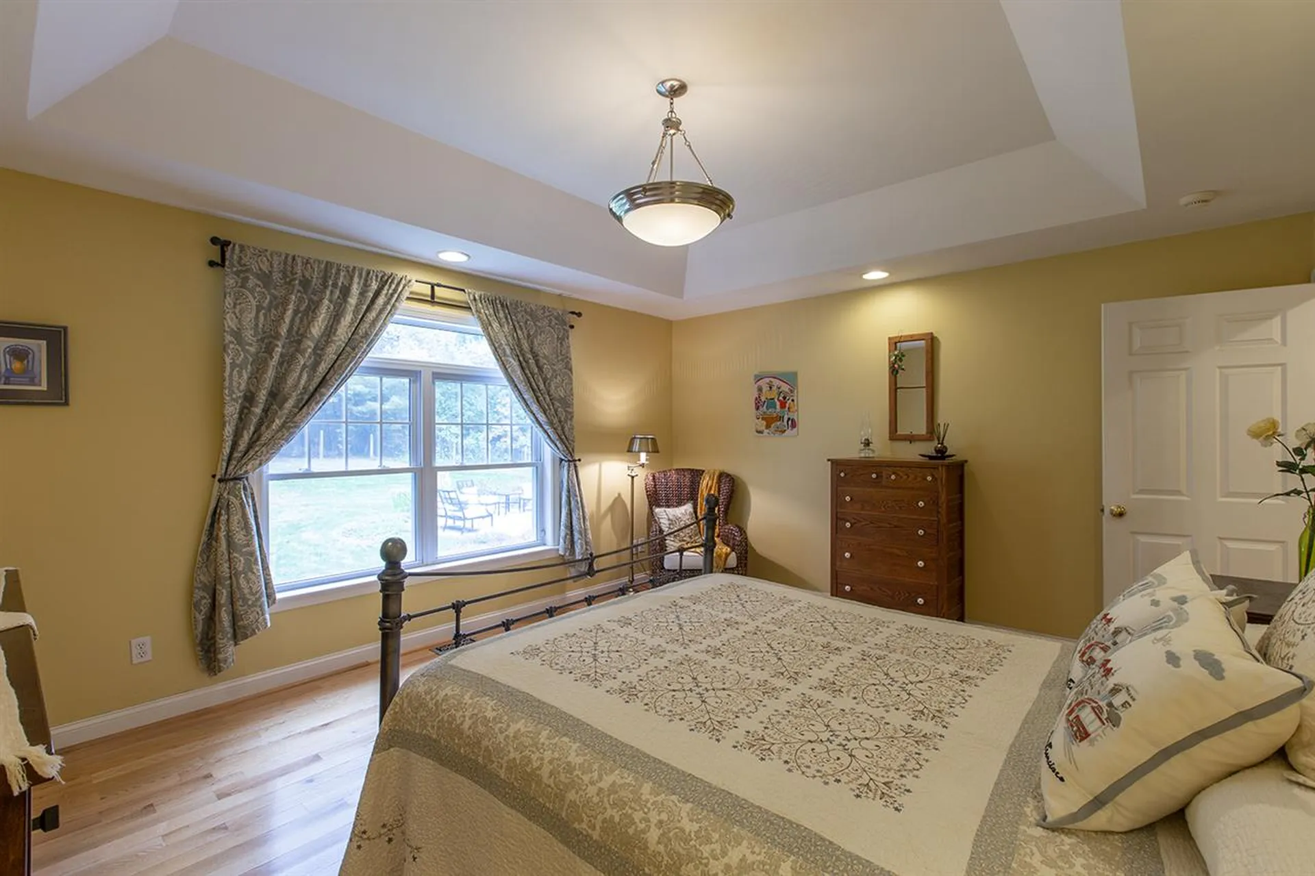83 Lovering Road North Hampton NH 03862