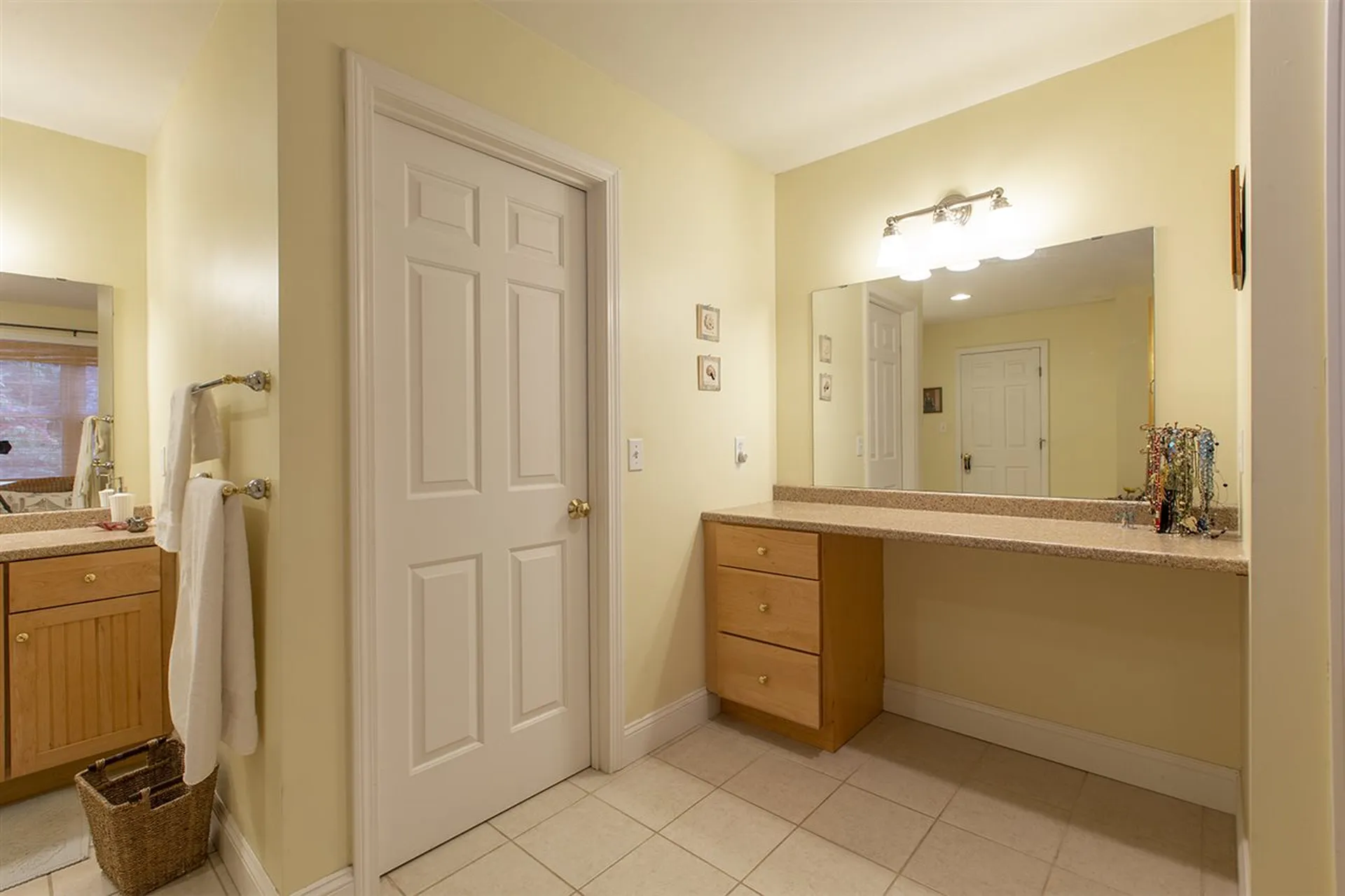 83 Lovering Road North Hampton NH 03862