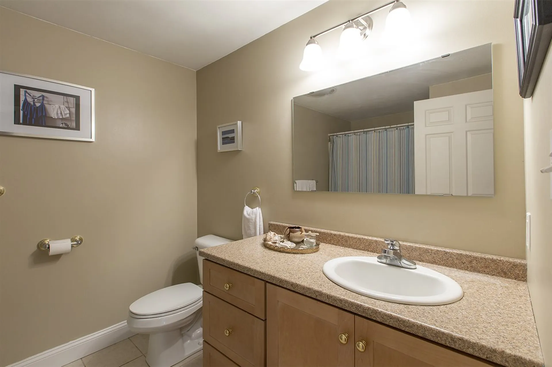 83 Lovering Road North Hampton NH 03862