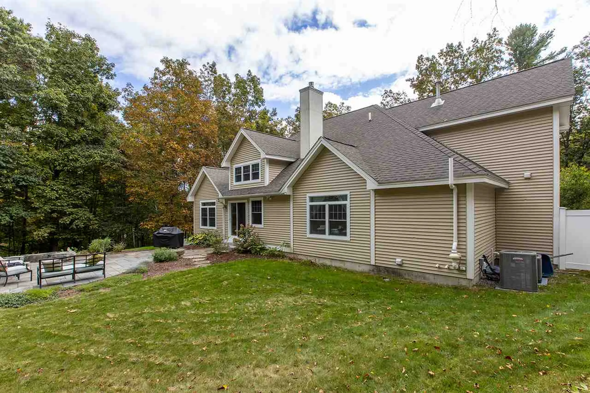 83 Lovering Road North Hampton NH 03862