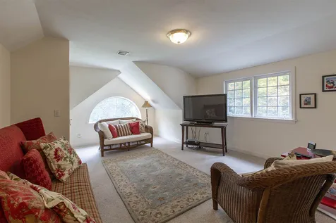 83 Lovering Road North Hampton NH 03862