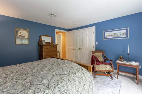 83 Lovering Road North Hampton NH 03862