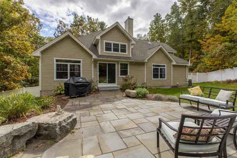 83 Lovering Road North Hampton NH 03862