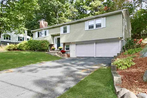 12 Warton Road Nashua NH 03062
