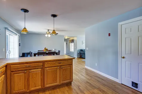 16 North Ridge Road Bradford NH 03221