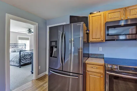 16 North Ridge Road Bradford NH 03221