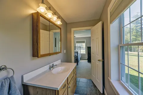 16 North Ridge Road Bradford NH 03221