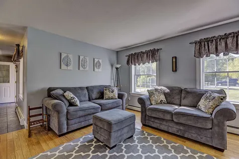 16 North Ridge Road Bradford NH 03221
