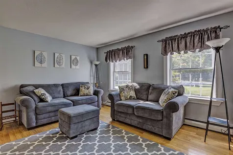 16 North Ridge Road Bradford NH 03221