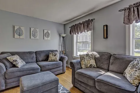 16 North Ridge Road Bradford NH 03221