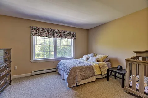 16 North Ridge Road Bradford NH 03221