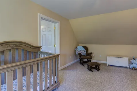 16 North Ridge Road Bradford NH 03221