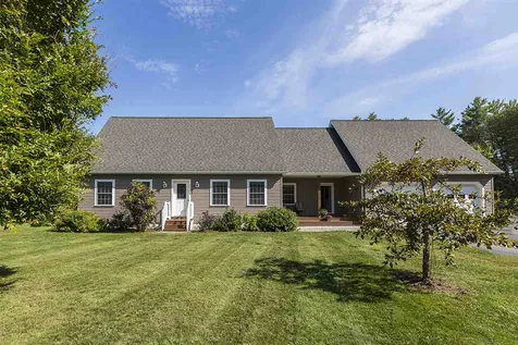 16 North Ridge Road Bradford NH 03221