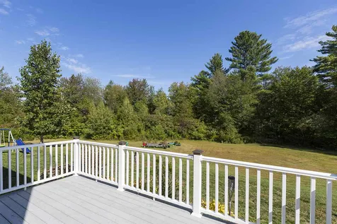 16 North Ridge Road Bradford NH 03221