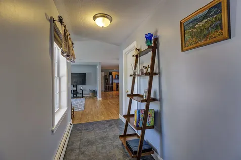 16 North Ridge Road Bradford NH 03221