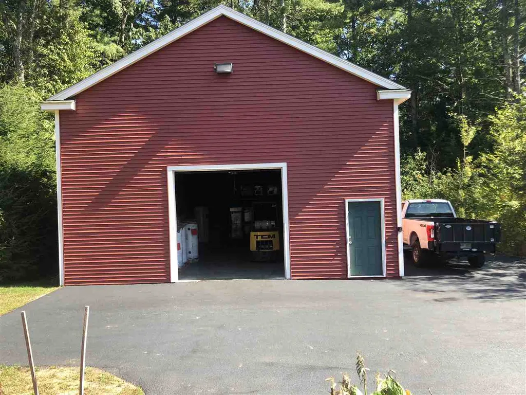 2 Starwood Drive Hampstead NH 03841