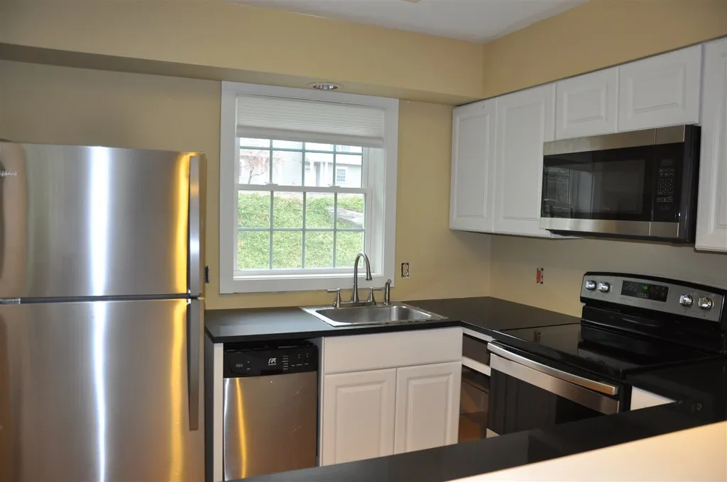 18117 Riverside Townhouses Road Manchester VT 05255