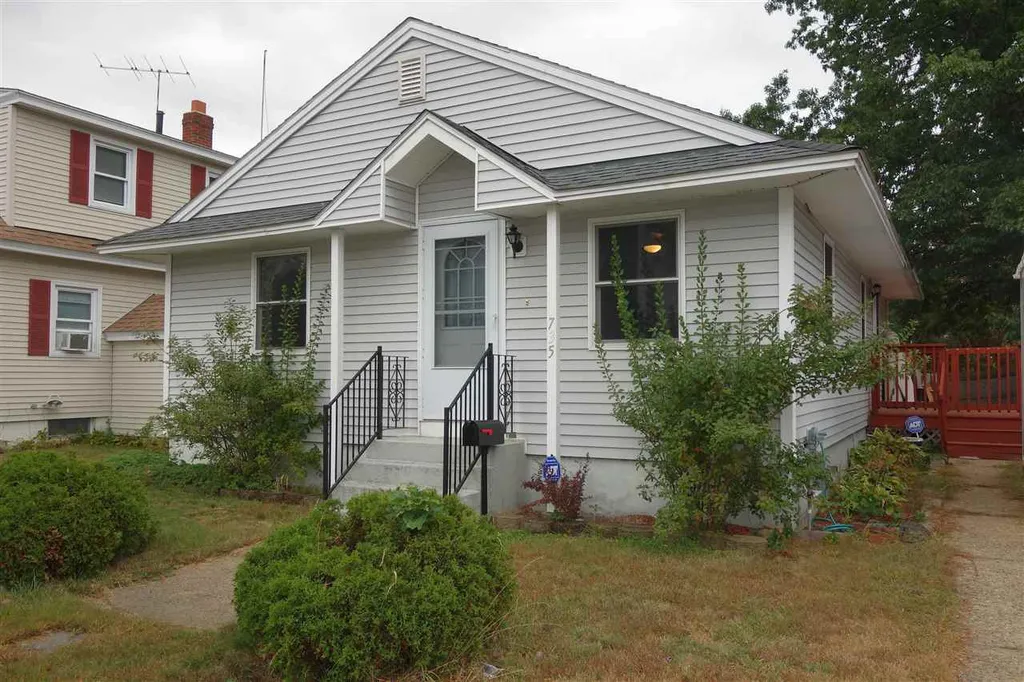 735 Hevey Street Manchester NH 03102