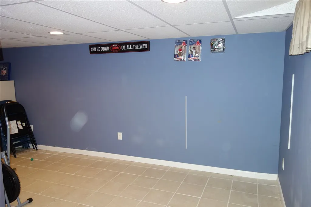 735 Hevey Street Manchester NH 03102