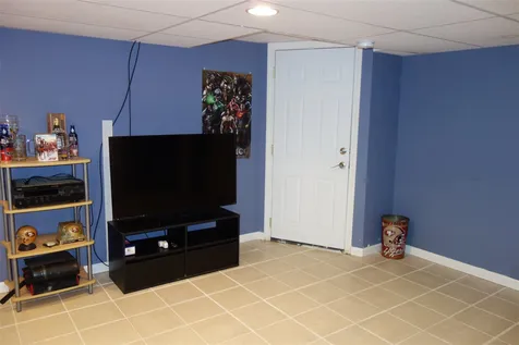 735 Hevey Street Manchester NH 03102