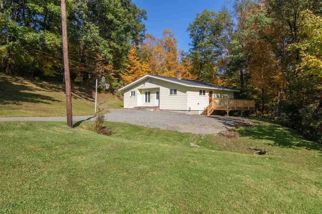 20 Old Lincoln Avenue Lisbon NH 03585